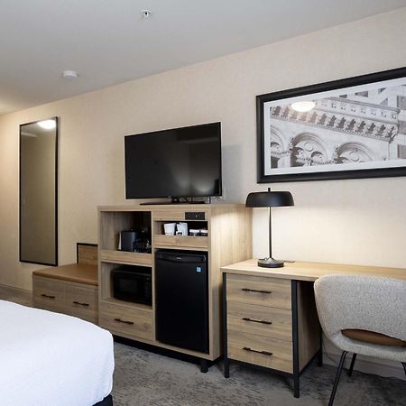 Sandman Hotel & Suites Winnipeg Airport מראה חיצוני תמונה