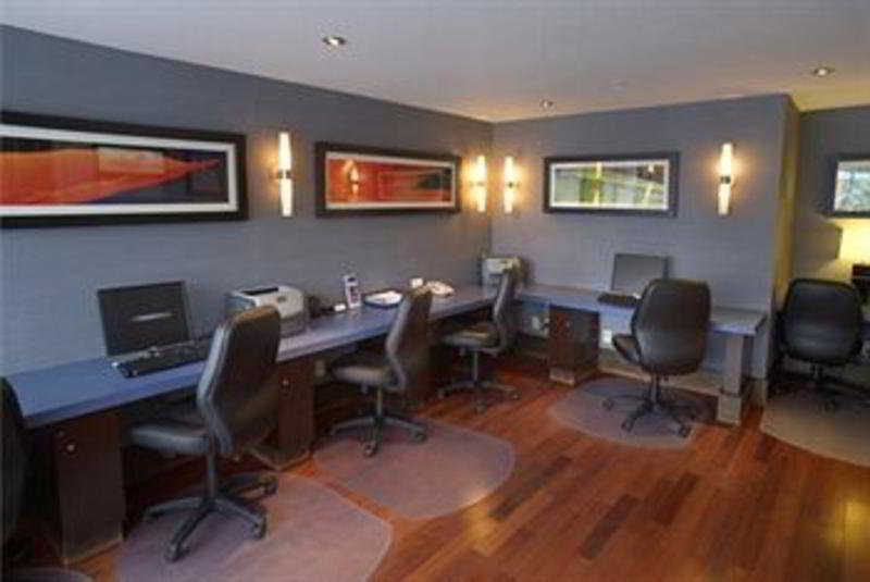 Sandman Hotel & Suites Winnipeg Airport מראה חיצוני תמונה